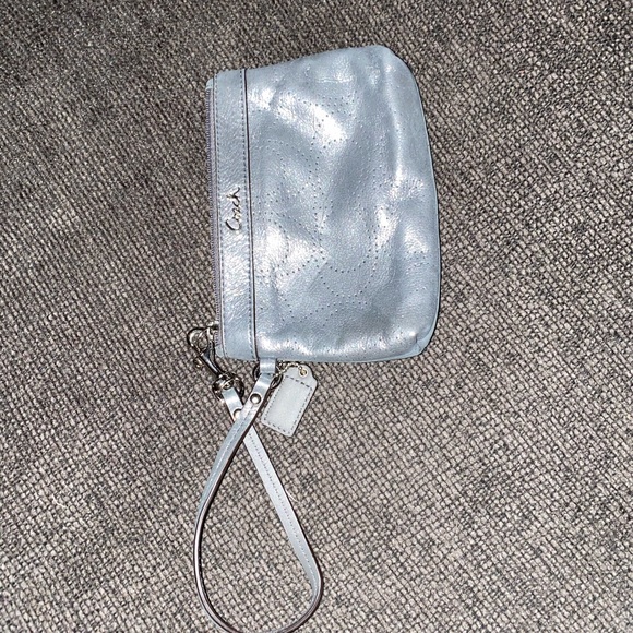 Coach wristlet - Picture 1 of 1